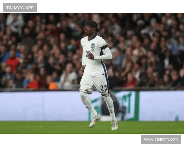 马杜埃凯世界波破门,阿森纳半场1-0领先